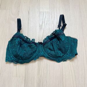 BUY 1 GET 1 FREE 36 d push-up without padding green bra Victoria’s Secret